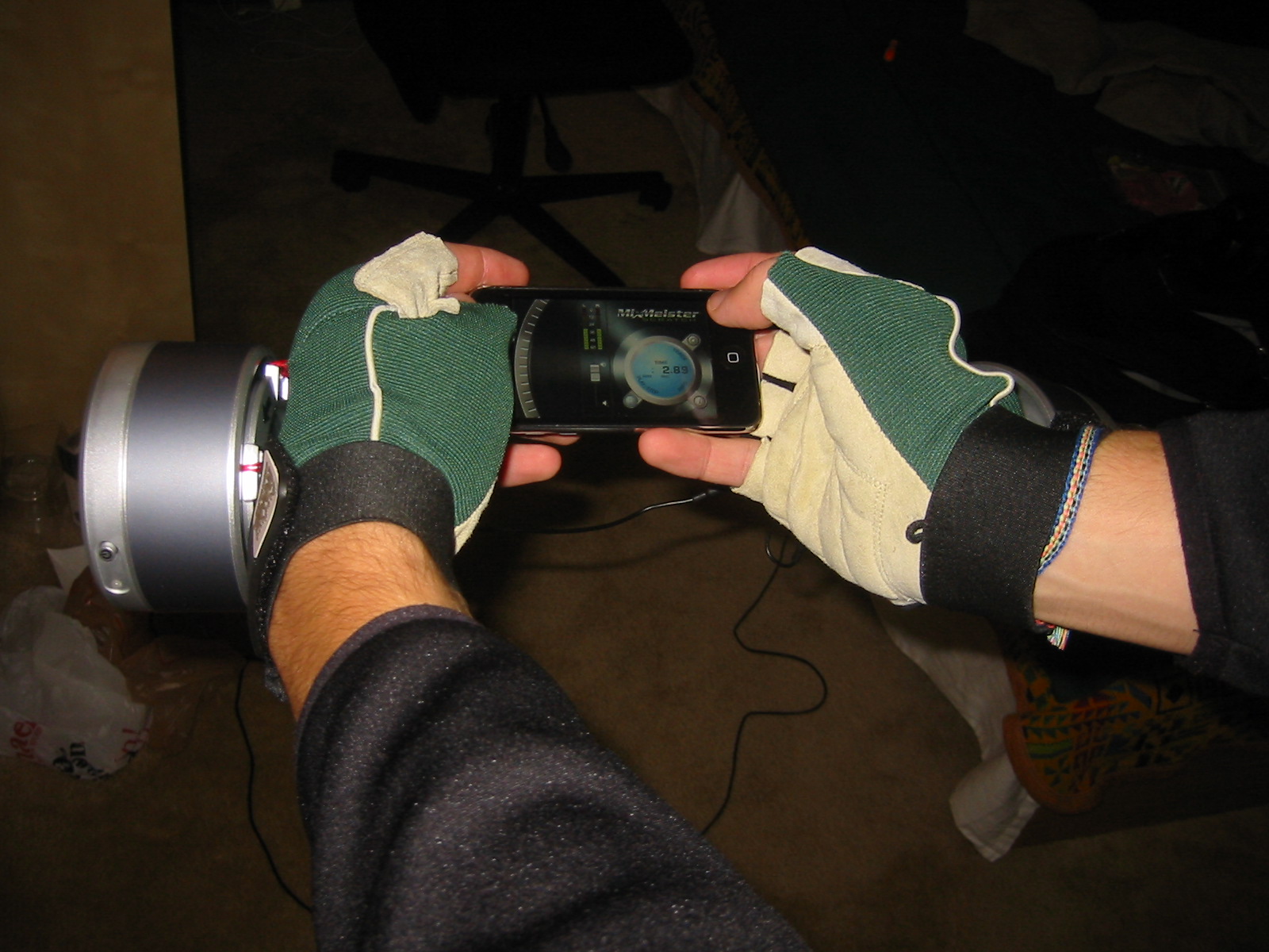 Speaker Gloves 1